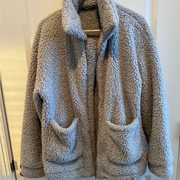 Cozy Gray Teddy Jacket - Picture 4 of 4